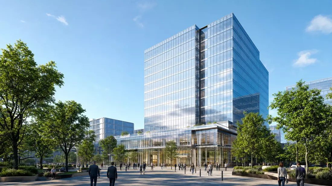 Glas-Hochhaus-Render mit begrüntem Vorplatz und Passanten am Eingang
