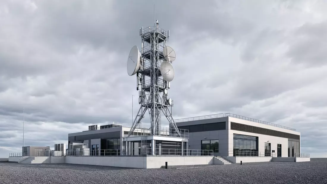 Architektur-Render modernes Turm-Technikgebäude-Komplex auf Schotterplatz