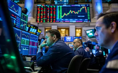 American Tower Corp. am NYSE-Handelsparkett mit Telekomsektor-Charts und ISIN US03027X1000 im Fokus - Foto: THN