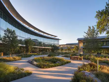 Airbnb Inc. US0090661010 Architektur Render moderner Tech Campus mit Glas Stahl Gebäude in sonnigem Kalifornien - Foto: THN