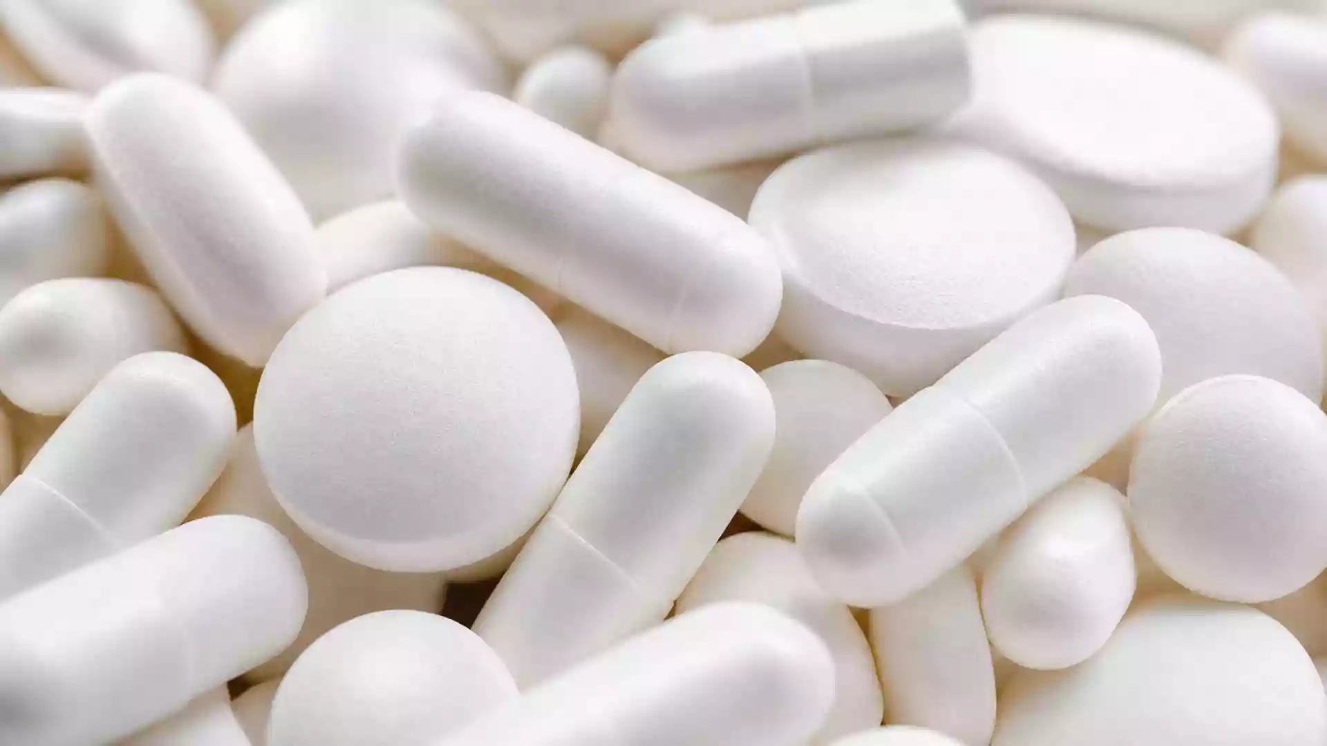 Pfizer stock stands 3.97 percent above USD 28.72 consensus target