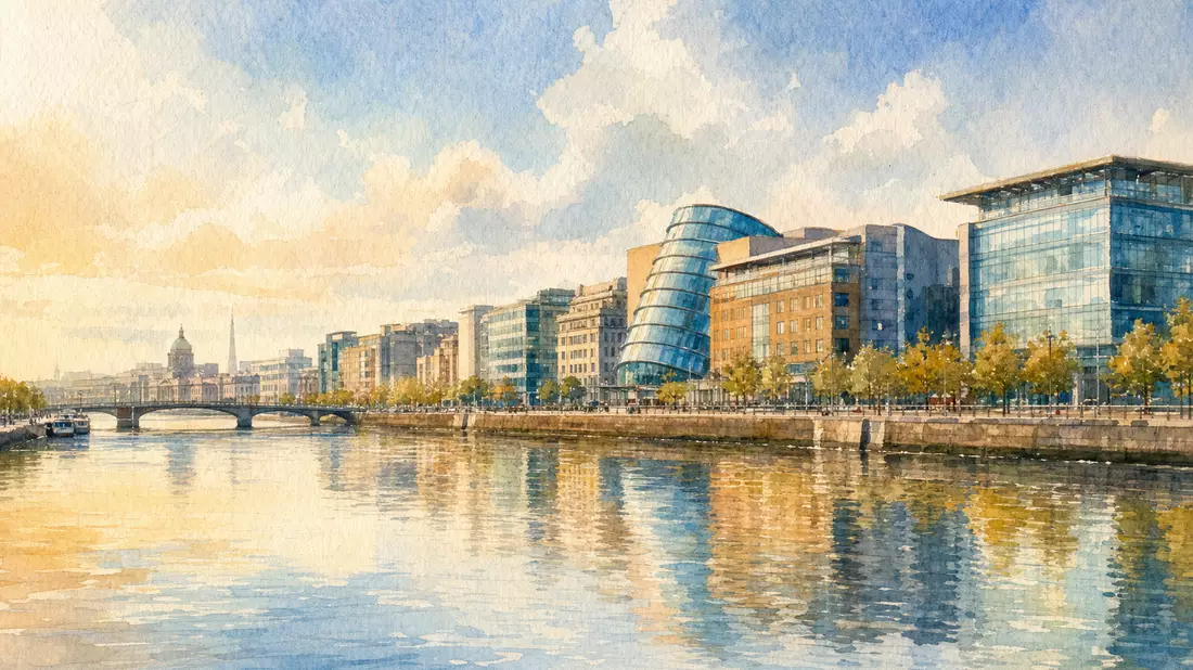 Aquarellmalerei der Dubliner Skyline entlang des Flusses Liffey in warmen Farben