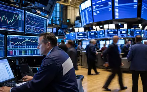 AT&T Inc. NYSE-Handelssaal Börsen-Editorial mit Telekommunikationssektor-Charts und Händlern für die Aktie US00206R1023 - Foto: THN