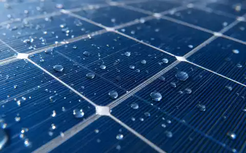 Vistra Corp. (ISIN US92840V1017) nutzt Solartechnik, hier als Makroaufnahme einer Photovoltaikzelle gezeigt - Foto: THN