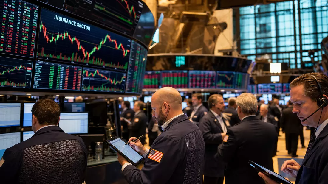 NYSE-Handelssaal mit Börsenhändlern und Insurance-Sector-Charts auf großen Monitoren