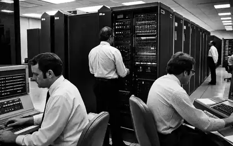 Automatic Data Processing US0530151036 historisches Rechenzentrum in dokumentarischer Schwarz Weiß Reportage Fotografie der Datenverarbeitung - Foto: THN