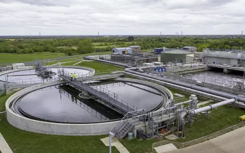 Fotorealistische Wasseraufbereitungsanlage zeigt United Utilities Group PLC, ISIN GB00B39J2M42, nahe Warrington in England - Foto: THN