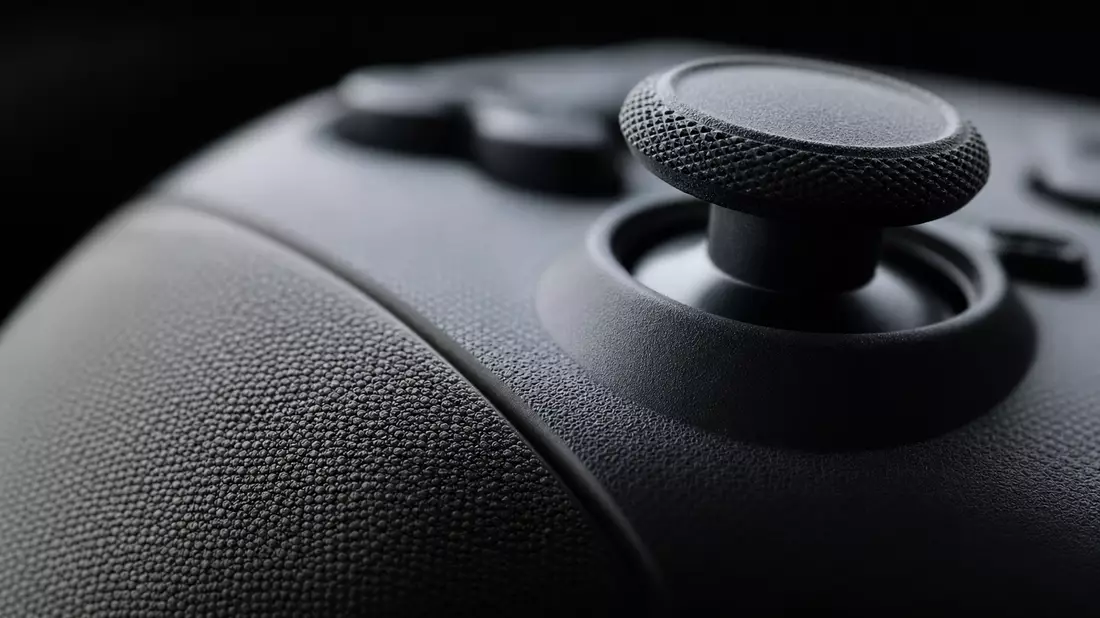 Extreme Makro-Nahaufnahme eines Videospiel-Controllers, Electronic Arts US2855121099