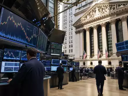 Oracle Corporation US68389X1054 gezeigt in einem Börsen-Editorialfoto vor der New York Stock Exchange NYSE - Foto: THN