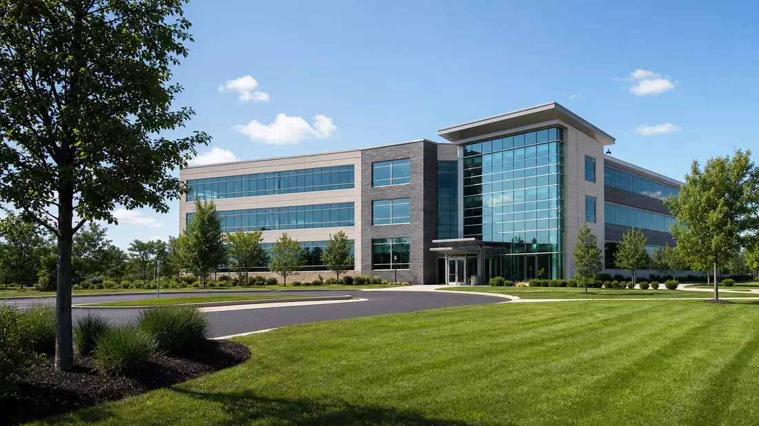 Fotorealistischer Versicherungscampus Cincinnati Financial mit Glasfassade in Ohio