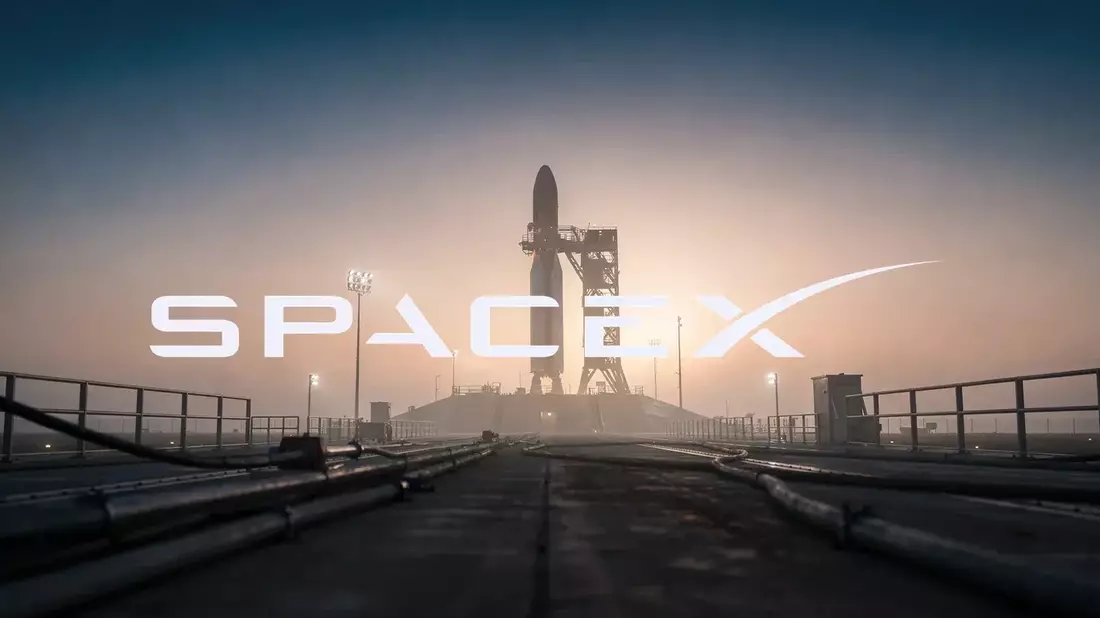 SpaceX Stock Falls Below IPO as Starship Fails, Starlink Hardware Upgrade Rolls Out