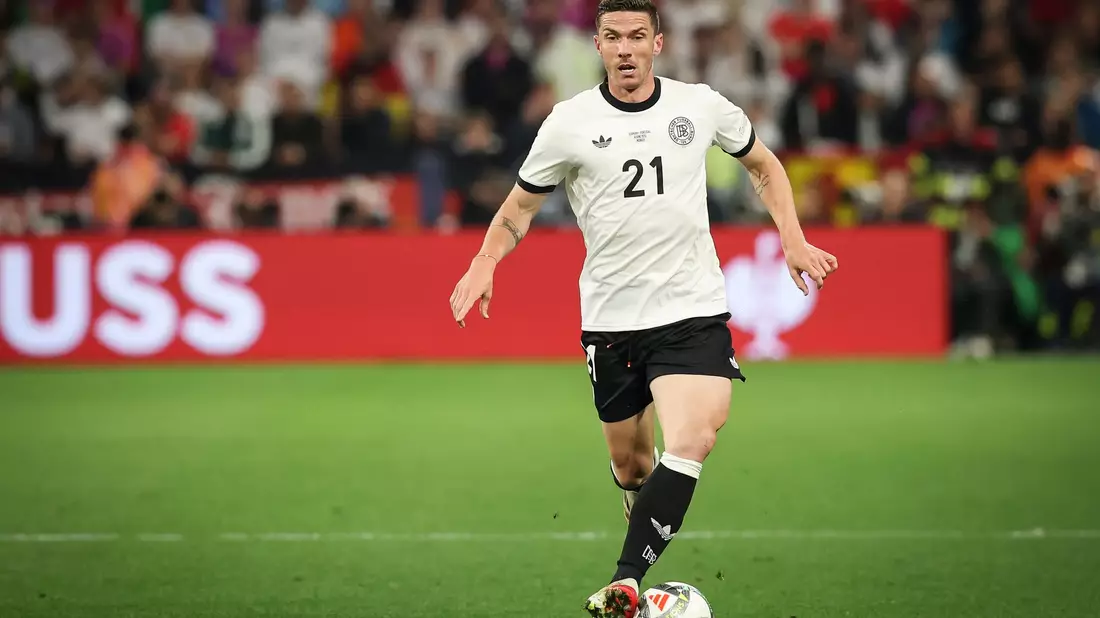 Robin Gosens schließt sich seinem Herzensclub FC Schalke 04 an. (Archivbild)  - Bild: Christian Charisius/dpa