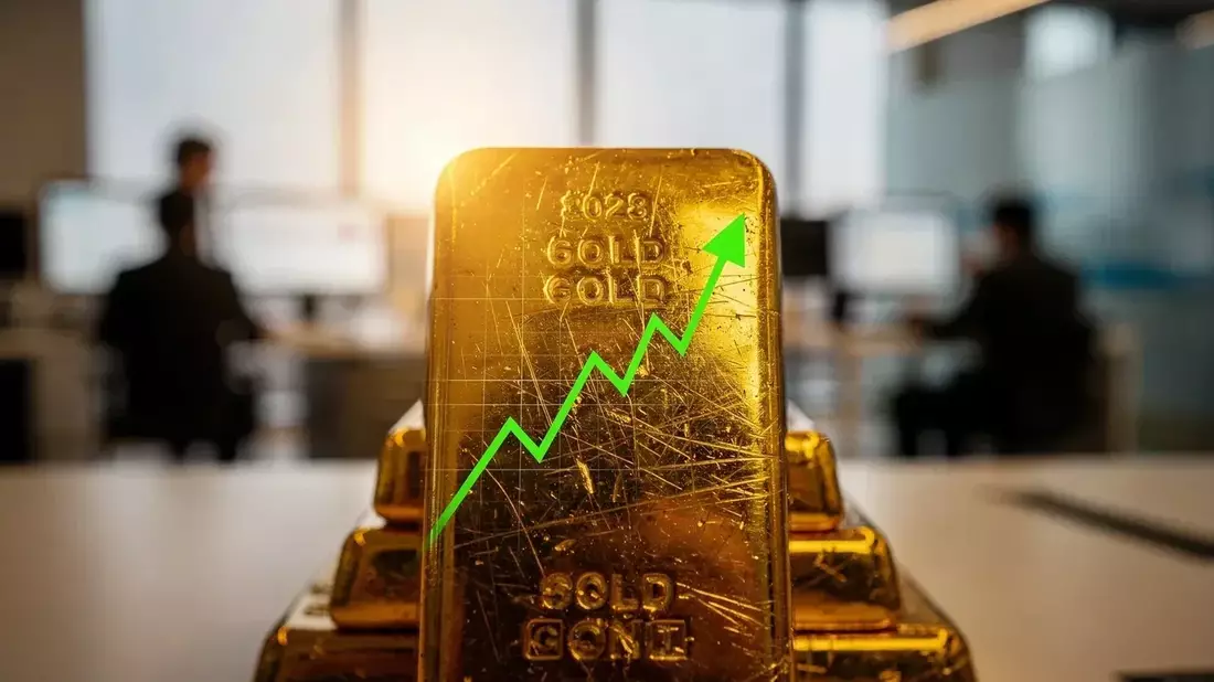 Gold Slips Below $4,000 Amid Oil Rally as Rate Hike Fears Diverge from Geopolitical Tensions