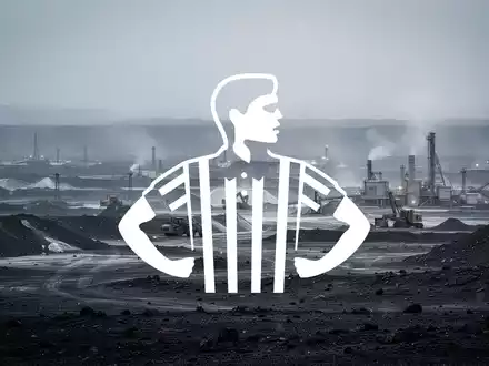 Eine trostlose, industrielle Landschaft mit Anzeichen von Bergbauaktivität, die einen Marktabschwung im Lithiumsektor darstellt. - Foto: über boerse-global.de