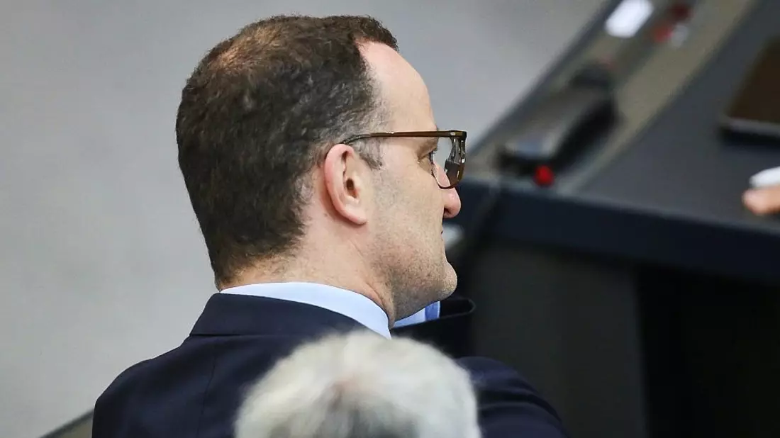 Linke wirft Spahn fragwürdiges Verständnis reproduktiver Rechte vor
