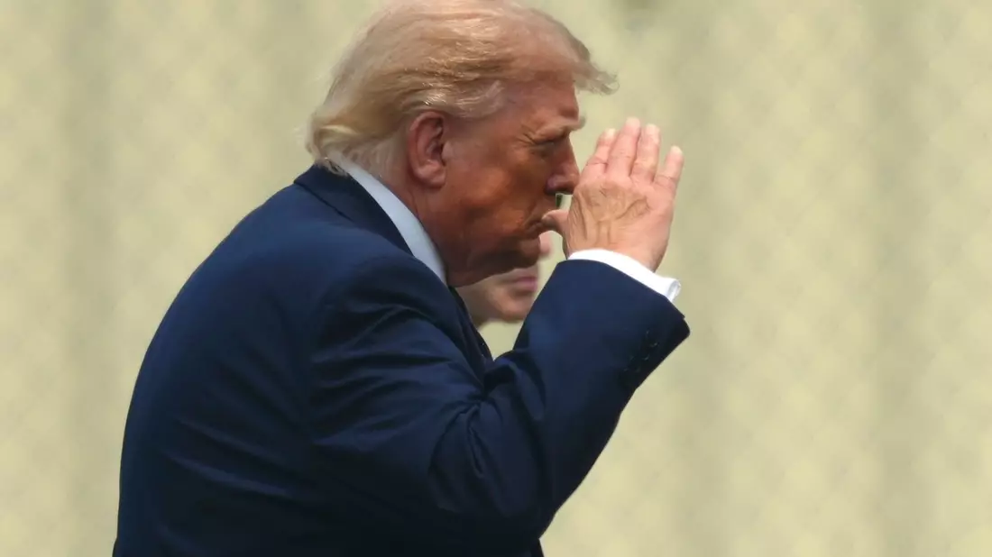 Nach dem Willen Trumps soll Kanada zahlen.  - Bild: Julia Demaree Nikhinson/AP/dpa