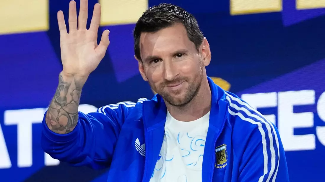 Lionel Messi trat vor dem Finale bei einer Fan-Messe auf. - Bild: Frank Franklin II/AP/dpa