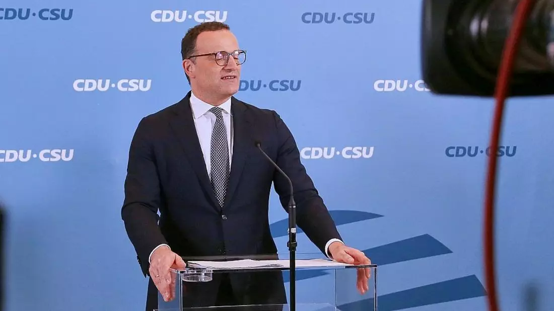 Strack-Zimmermann: Spahn wegen Leihmutterschaft nicht mehr tragbar