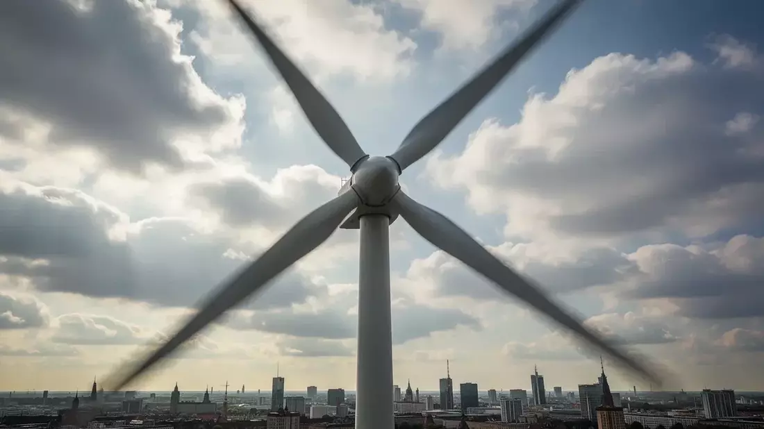 Siemens Energy Stock Slips Despite Factory Expansion and Omterra Rebrand
