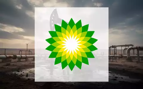 Abstrakte, atmosphärische Szene, die den Öl- und Gassektor darstellt, mit Fokus auf Rohölförderung und industrielle Infrastruktur. - Foto: über boerse-global.de