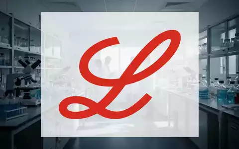 Ein abstraktes, atmosphärisches Bild des Pharmasektors mit einem sterilen Labor und wechselndem Licht, das Unsicherheit darstellt. - Foto: über boerse-global.de