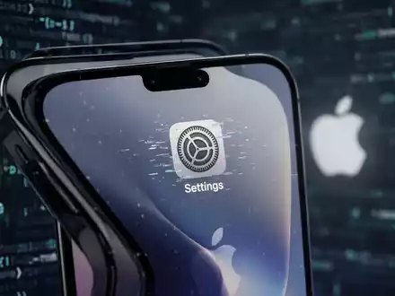 Nahaufnahme eines iPhone 17 Pro Max-Bildschirms mit fehlendem Einstellungssymbol, unscharfer Hintergrund aus digitalem Code. - Foto: über boerse-global.de