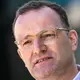 Jens Spahn hat angekündigt, dass er als Unionsfraktionschef abtritt. (Archivbild) - Bild: Michael Kappeler/dpa