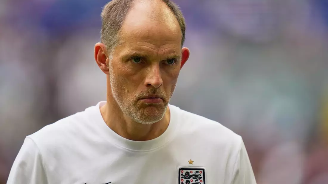 Gegen England-Trainer Thomas Tuchel gab es Buhrufe. - Bild: Rebecca Blackwell/AP/dpa