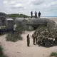 Zum 80. Jahrestag des D-Day wurden 2024 Kriegsszenen am Utah Beach in der Normandie nachgespielt. (Archivbild) - Bild: Laurent Cipriani/AP/dpa