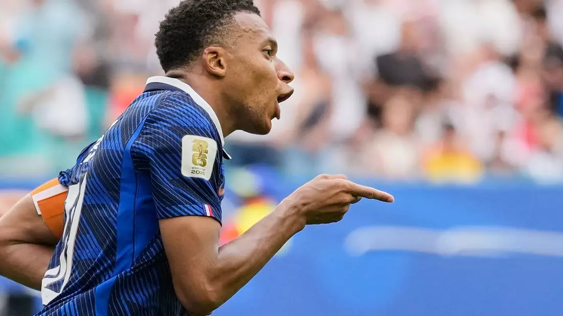 Würde seinen Rekord lieber gegen das WM-Finale tauschen.  - Bild: Rebecca Blackwell/AP/dpa
