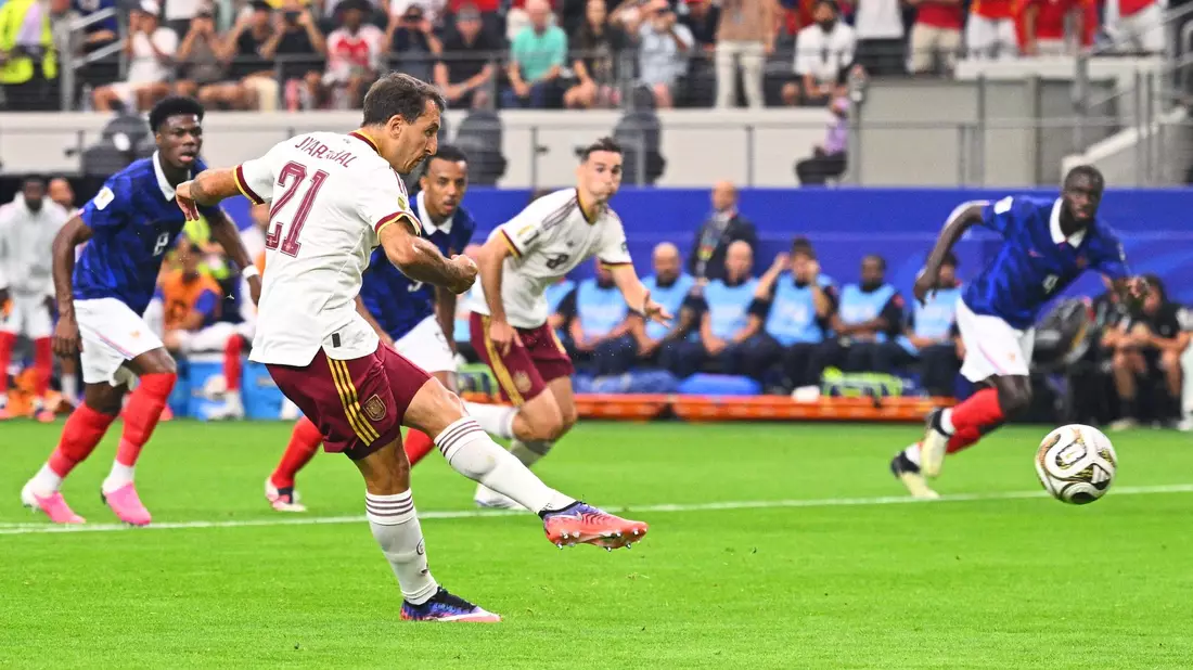 Spanischer Final-Experte: Stürmer Mikel Oyarzabal. (Archivbild) - Bild: Tom Weller/dpa