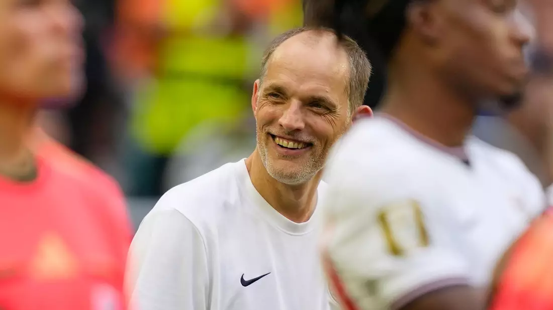 Thomas Tuchel lächelt wieder. - Bild: Rebecca Blackwell/AP/dpa
