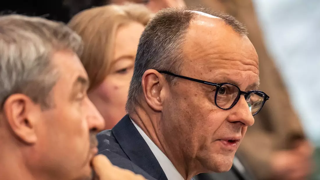 Merz und Söder: Diese beiden machen den Vorschlag für die Nachfolge von Spahn. - Bild: Michael Kappeler/dpa