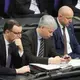 Hoffmann und Bilger nehmen Spahns Rolle vorübergehend ein. (Archivbild) - Bild: Michael Kappeler/dpa