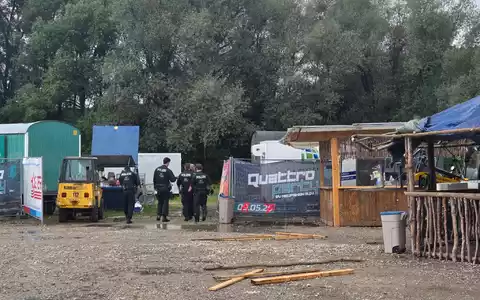 Nach der Tat wurde das Dorffest in Egling abgebrochen. - Foto: Dominik Stallein/MĂŒnchner Merkur/dpa