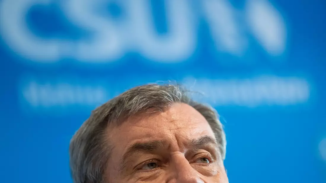 Bayerns Ministerpräsident gab sich nach dem Vorfall gelassen. (Archivbild) - Bild: Peter Kneffel/dpa
