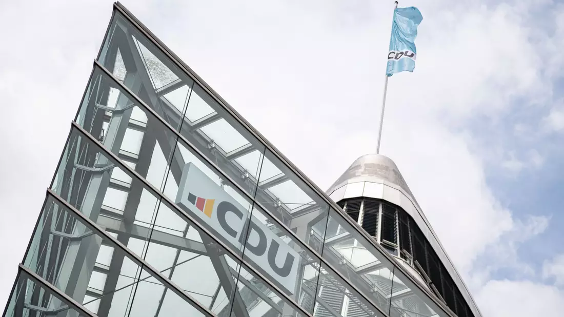 Hier tagt am Montag das CDU-Präsidium. - Bild: Fabian Sommer/dpa