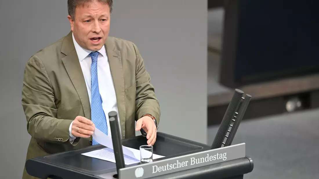 Sebastian Steineke hält den Rücktritt von Unionsfraktionschef Jens Spahn für eine Chance für die Union. (Archivfoto) - Bild: Markus Lenhardt/dpa