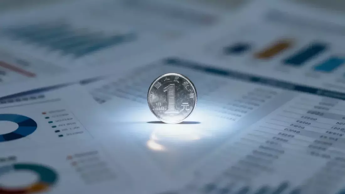 Silver Plunges 6.7% Below $60 Amid Oil Surge, Dollar Strength, and Fed Hawkishness