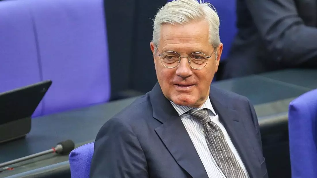 Röttgen warnt deutsche Drohnenforscher vor Hilfe für Russland