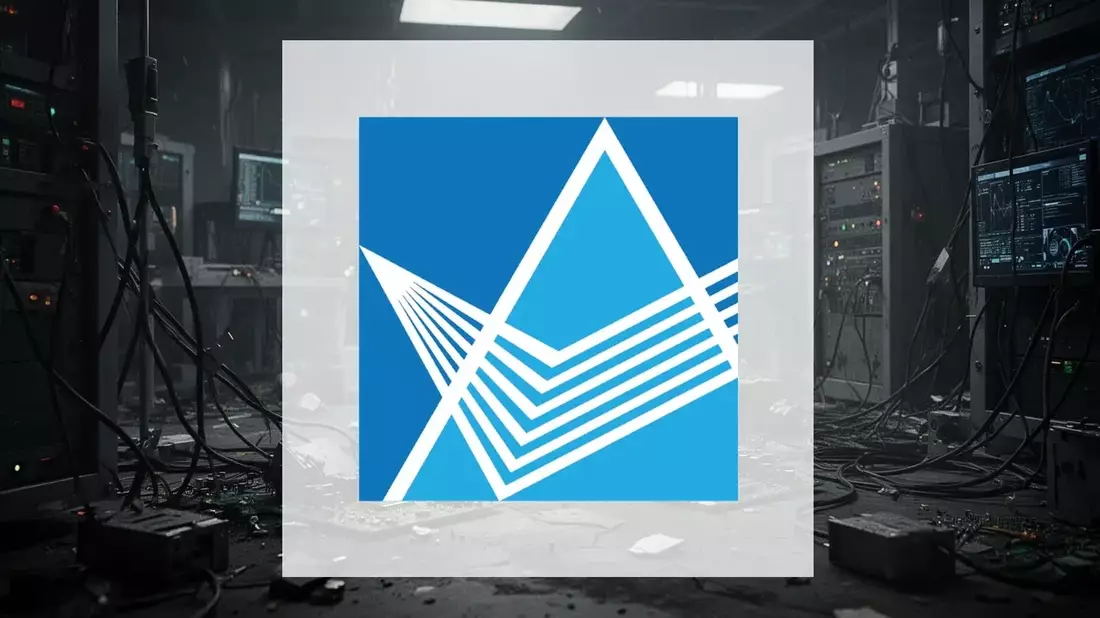 POET Technologies: Demand Surge, Stock Plunge, and Production Scale-Up