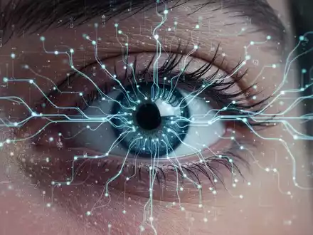 Nahaufnahme eines menschlichen Auges mit Überlagerungen, die neuronale Aktivität und Blickverfolgung darstellen, vor einem unscharfen Hintergrund. - Foto: über boerse-global.de
