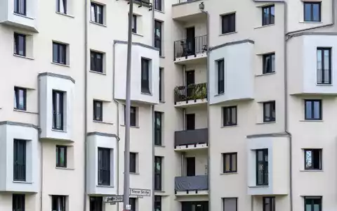 In Berlin haben die Mieten nur leicht zugelegt, in anderen Städten deutlich stärker. (Symbolbild) - Foto: Soeren Stache/dpa