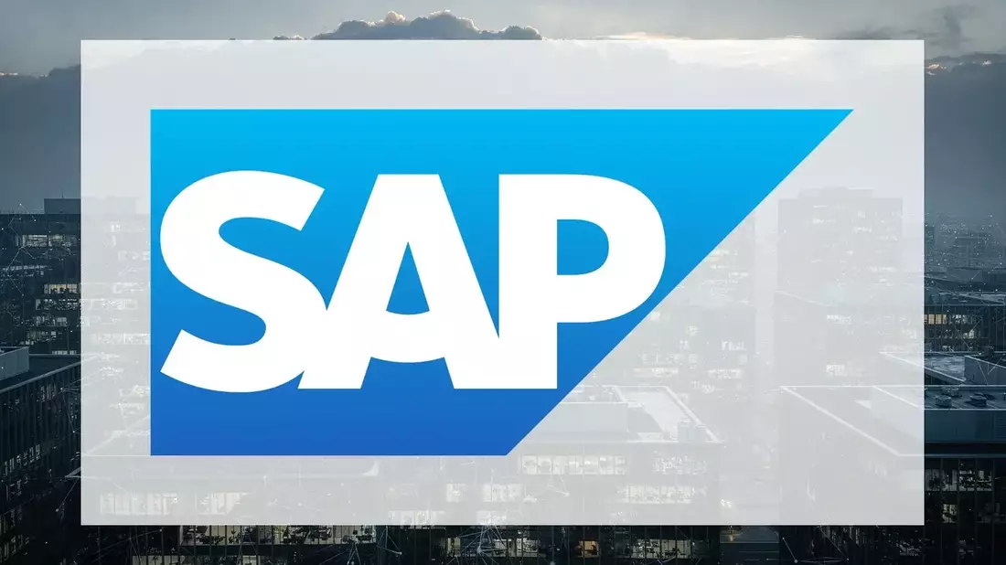 SAP Stock Nears 52-Week Low Ahead of Q2 Results Amid IBM Warning and Analyst Split