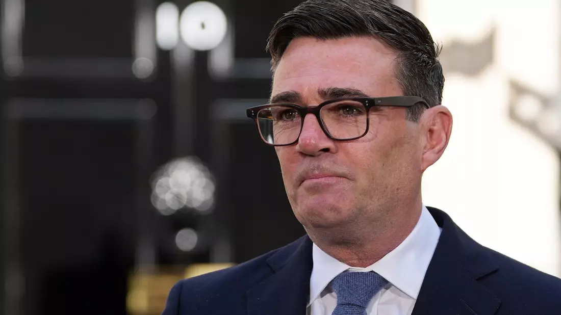 Burnham verspricht, wieder mehr politische Macht in die britischen Regionen zu geben. - Bild: Kirsty Wigglesworth/AP/dpa