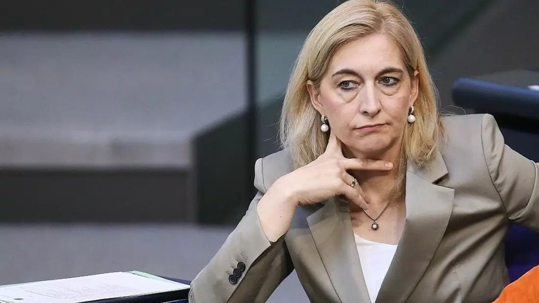 SPD-Frauen für Warken als Spahn-Nachfolgerin