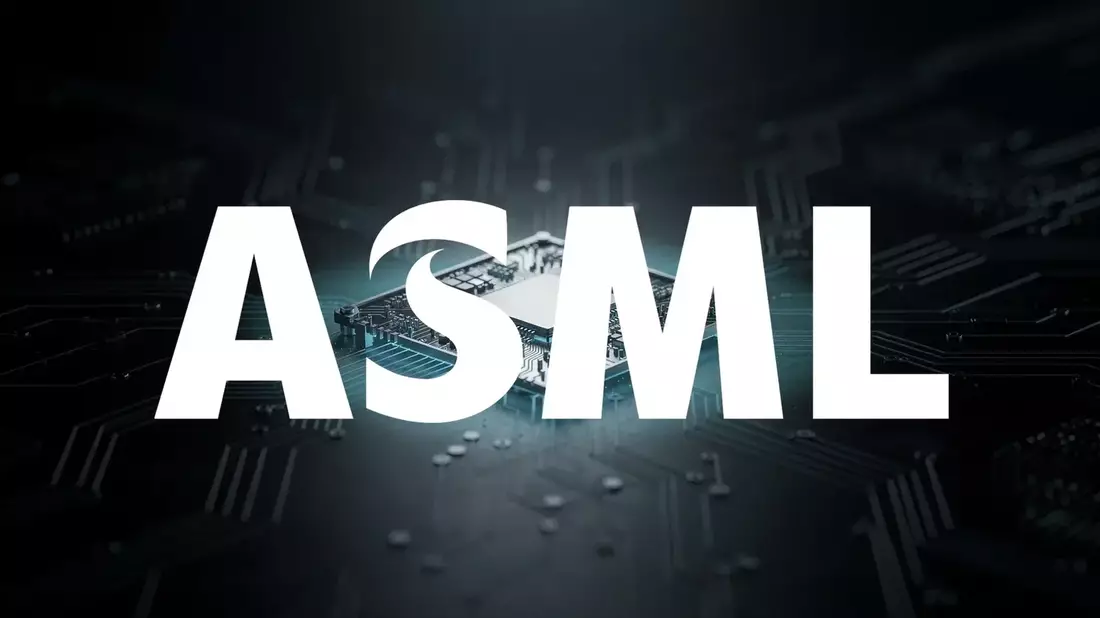 ASML Offers €20K Stock Grant to Retain Talent Amid Chip War