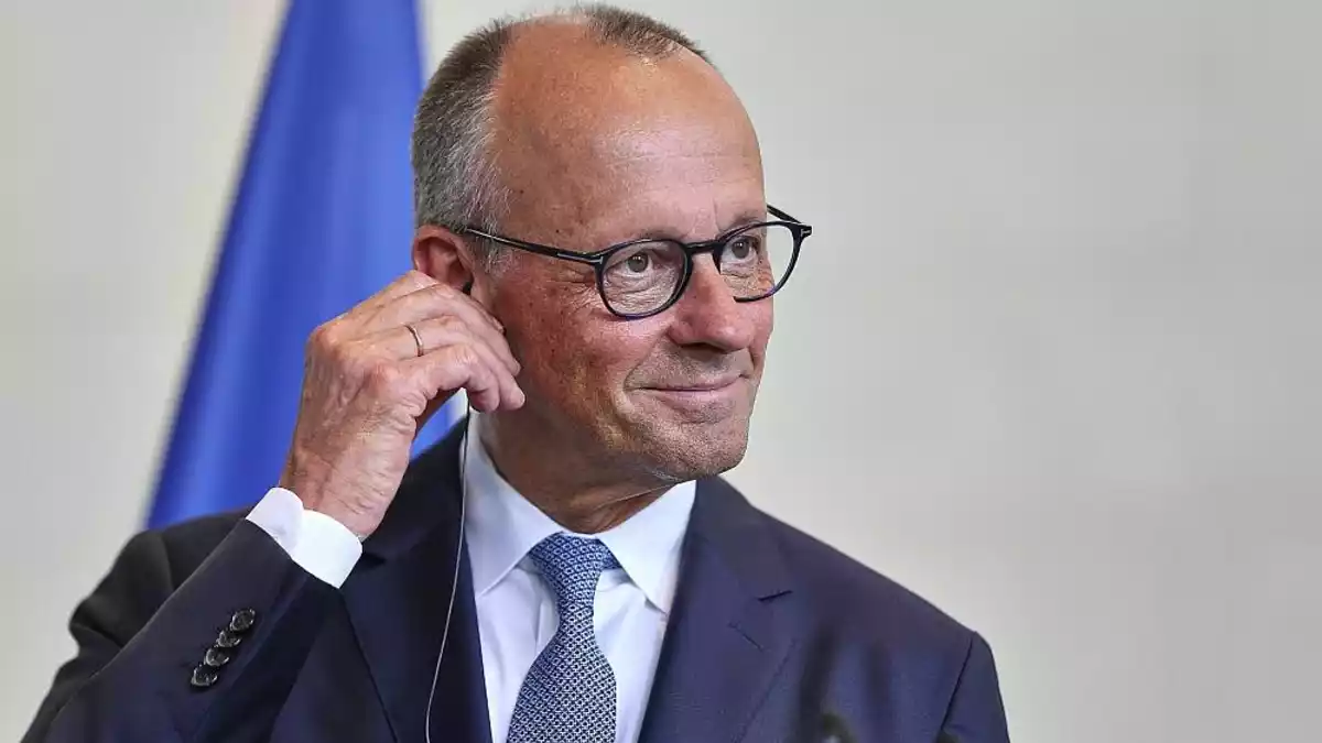 Merz telefoniert mit neuem britischen Premierminister Burnham