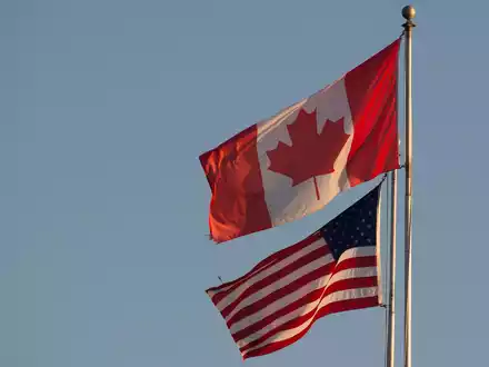 Trump kündigt neue Zölle gegen Nachbar Kanada an. (Archivbild) - Foto: Jonathan Hayward/The Canadian Press/AP/dpa