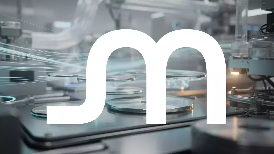 Micron Stock Plunge Spurs Institutional Buying Amid Supply Scarcity
